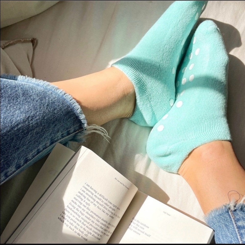 BAREFOOT SCIENTIST Mint Green Sleep On Gel Socks